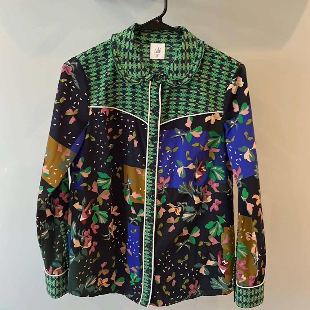 Adorable Cabi blouse